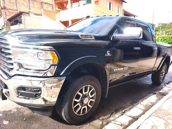 RAM 3500 6.7 I6 TURBO DIESEL LIMITED LONGHORN CD 4X4  AUTOMÁTICO